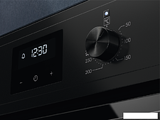 Электрический духовой шкаф Electrolux EOF3H40TH