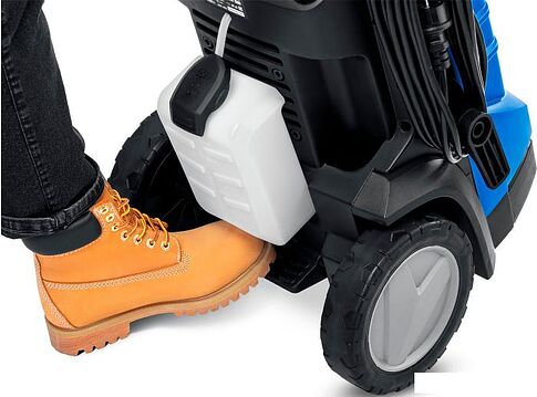 Мойка высокого давления Зубр Профессионал АВД-П180