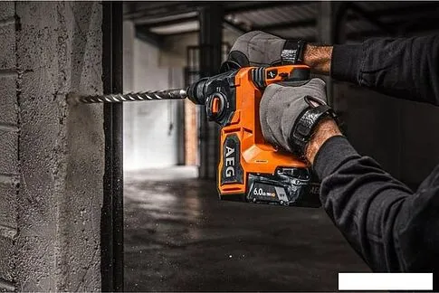 Перфоратор AEG Powertools BBH 18BL2-0 4935480697 (без АКБ)