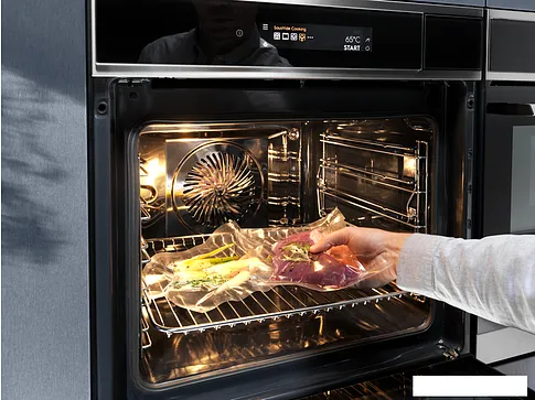 Электрический духовой шкаф Electrolux KOAAS31WX