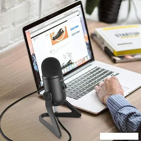 Микрофон FIFINE K678