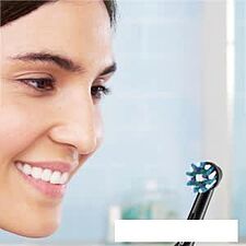 Электрическая зубная щетка Oral-B Pro 1 750 Cross Action D16.513.1UX (черный) Электрическая зубная щетка Oral-B Pro 1 750 Cross Action D16.513.1UX (черный)