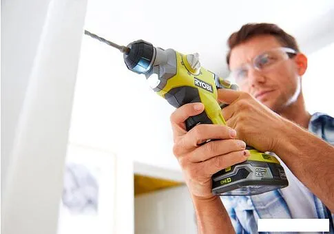 Перфоратор Ryobi R18SDS-0 (5133002305)