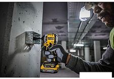 Винтоверт DeWalt DCF850E2T (с 2-мя АКБ 1.7 Ач, кейс)