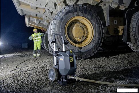 Мойка высокого давления Karcher HD 9/20-4 S 1.286-951.0