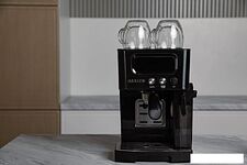 Рожковая кофеварка Garlyn L140