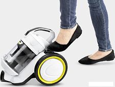 Пылесос Karcher VC 3 Floor 1.198-059.0