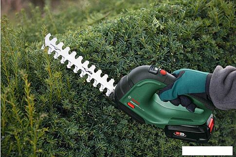 Кусторез + ножницы Bosch Advanced Shear 18V-10 0600857000 (с 1-м АКБ)