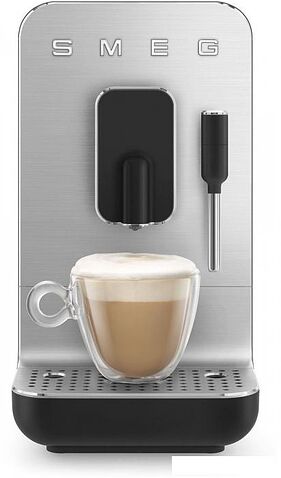 Кофемашина Smeg BCC12BLMEU