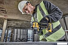 Дрель-шуруповерт DeWalt DCD800E1T (с 1-им АКБ 1.7 Ач, кейс) Дрель-шуруповерт DeWalt DCD800E1T (с 1-им АКБ 1.7 Ач, кейс)