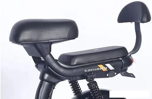 Электроскутер AVM Delta Pro (черный)