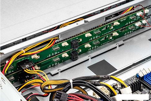 Сетевой накопитель In Win IW-RS216-07 800W