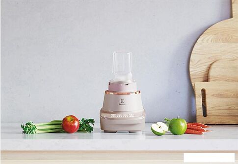 Стационарный блендер Electrolux E7TB1-8SSM
