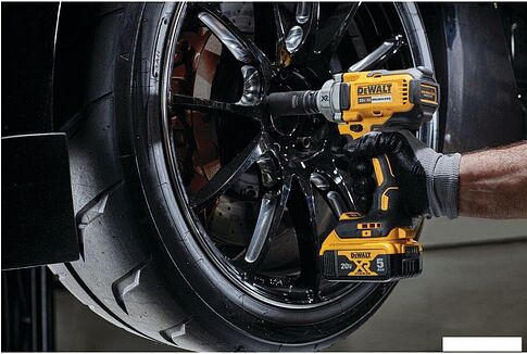 Гайковерт DeWalt DCF896B (без АКБ)