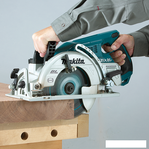 Дисковая пила Makita DRS780Z (без АКБ)