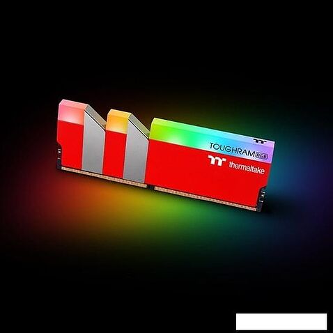 Оперативная память Thermaltake ToughRam RGB 2x8GB DDR4 PC4-28800 RG25D408GX2-3600C18A