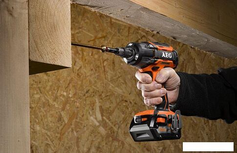 Гайковерт AEG Powertools BSS 18C 12ZBL LI-402C 4935459427 (с 2-мя АКБ, 4.0 Ah)