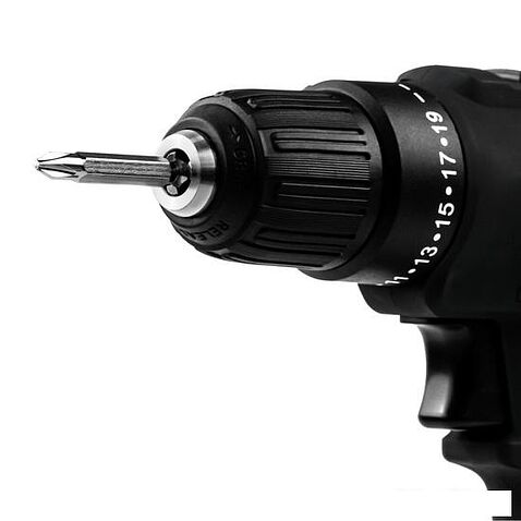 Дрель-шуруповерт Kolner KCD 12/2BL Anthracite (с 1-им АКБ, оснастка, кейс)