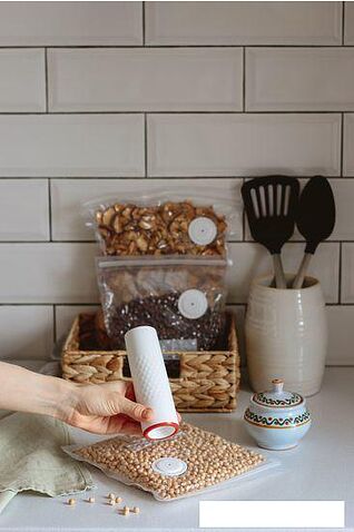 Вакуумный упаковщик Miru KAV04