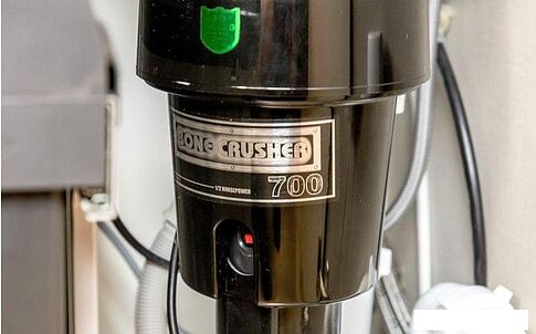 Измельчитель пищевых отходов Bone Crusher BC 700