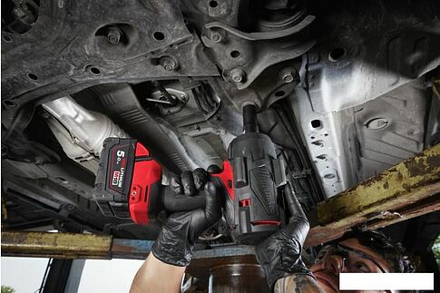 Гайковерт Milwaukee M18 FUEL M18FHIW2F12-0X 4933492782 (без АКБ, кейс)