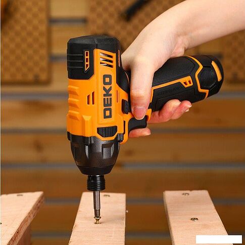 Винтоверт Deko DKIS12FU-Li 085-1110 (с 1-им АКБ)