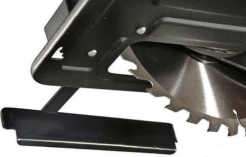 Дисковая (циркулярная) пила Энергомаш Гарант ЦП1-200