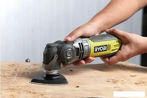 Мультифункциональная шлифмашина Ryobi RMT300-SA KIT1
