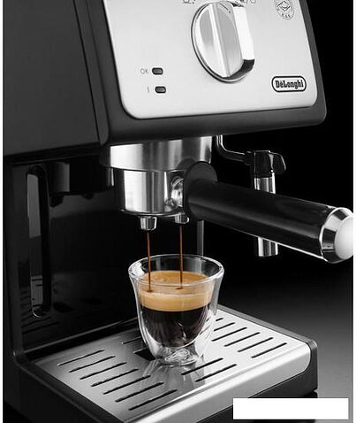 Рожковая кофеварка DeLonghi Active Line ECP 33.21.BK