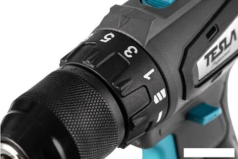 Дрель-шуруповерт Tesla TCD18BL 840369 (с 2-мя АКБ, кейс)