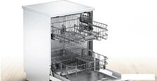 Отдельностоящая посудомоечная машина Bosch SMS25AW05E