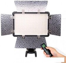 Лампа Godox LED308C II накамерный