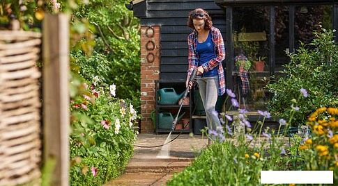 Мойка высокого давления Bosch EasyAquatak 100 Long Lance 06008A7E01