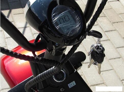 Электроскутер Yakama АР-Н009-2 (красный)