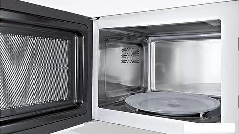 Микроволновая печь Bosch Serie 2 HMT72G650