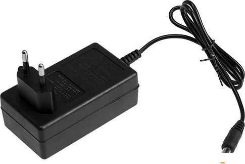 Угловая шлифмашина Tundra 9930709 (с 1-м АКБ)