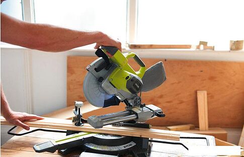 Дисковая пила Ryobi EMS216L