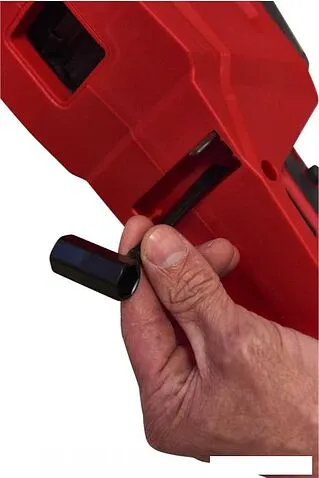 Аккумуляторная пила Milwaukee M18 FCHS35-0 Fuel 4933479678 (без АКБ)