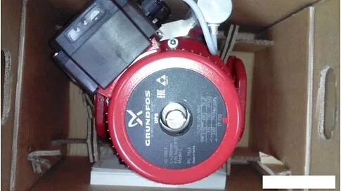 Циркуляционный насос Grundfos UPS 40-180 F