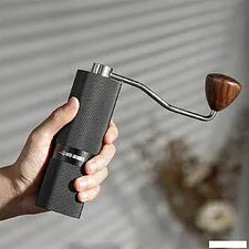 Ручная кофемолка MHW-3BOMBER Racing M1-Manual Coffee Grinder G5897B Ручная кофемолка MHW-3BOMBER Racing M1-Manual Coffee Grinder G5897B