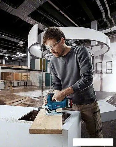 Электролобзик Bosch GST 185-LI Professional 06015B3021 (без АКБ)