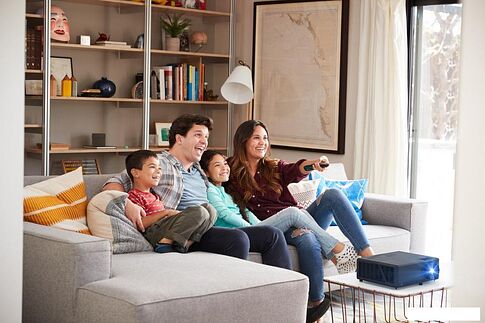 Проектор Optoma UHZ55