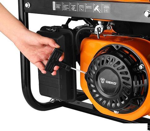 Бензиновый генератор Deko DKEG210