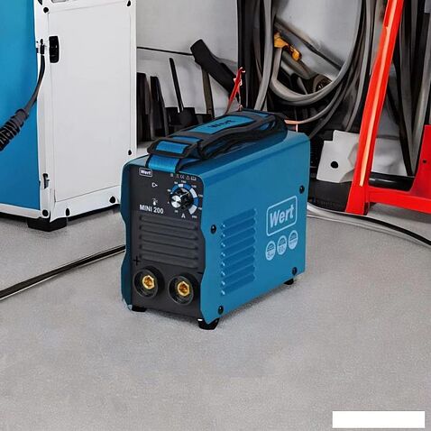 Сварочный инвертор Wert MINI 200 W1701.009.00