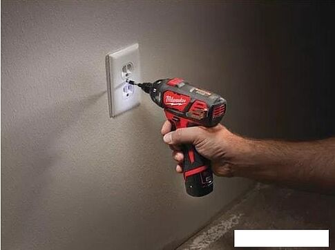 Дрель-шуруповерт Milwaukee M12 BSD-0 4933447135 (без АКБ)