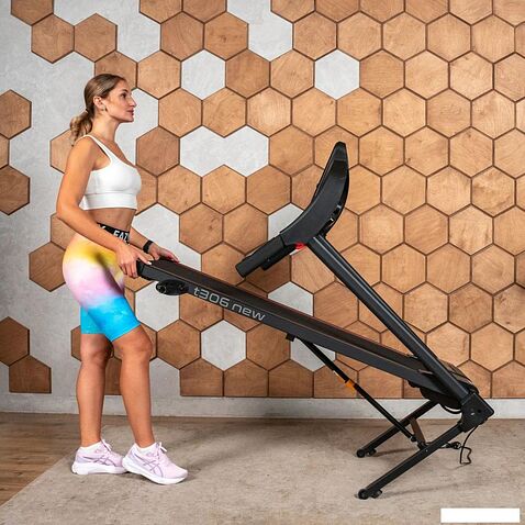 Электрическая беговая дорожка Carbon Fitness T306 New