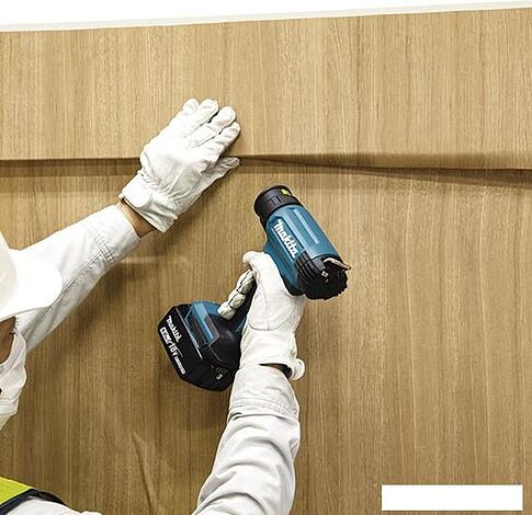 Промышленный фен Makita DHG180RT1J (с 1-им АКБ)