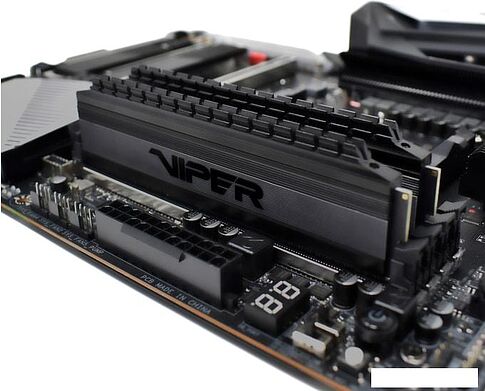 Оперативная память Patriot Viper 4 Blackout 2x4GB DDR4 PC4-24000 PVB48G300C6K