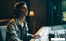 Наушники AKG K371-BT