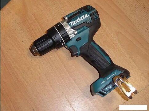 Ударная дрель-шуруповерт Makita DHP484RTJ (с 2-мя АКБ, кейс)